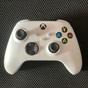 Xbox wireless/wired controller compatible with Xbox one and next gen consoles.